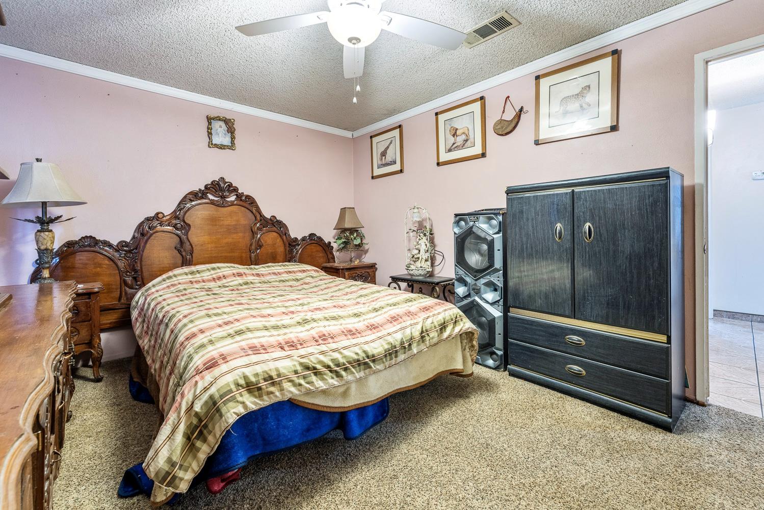 222 E Central Ave, Madera, CA 93638