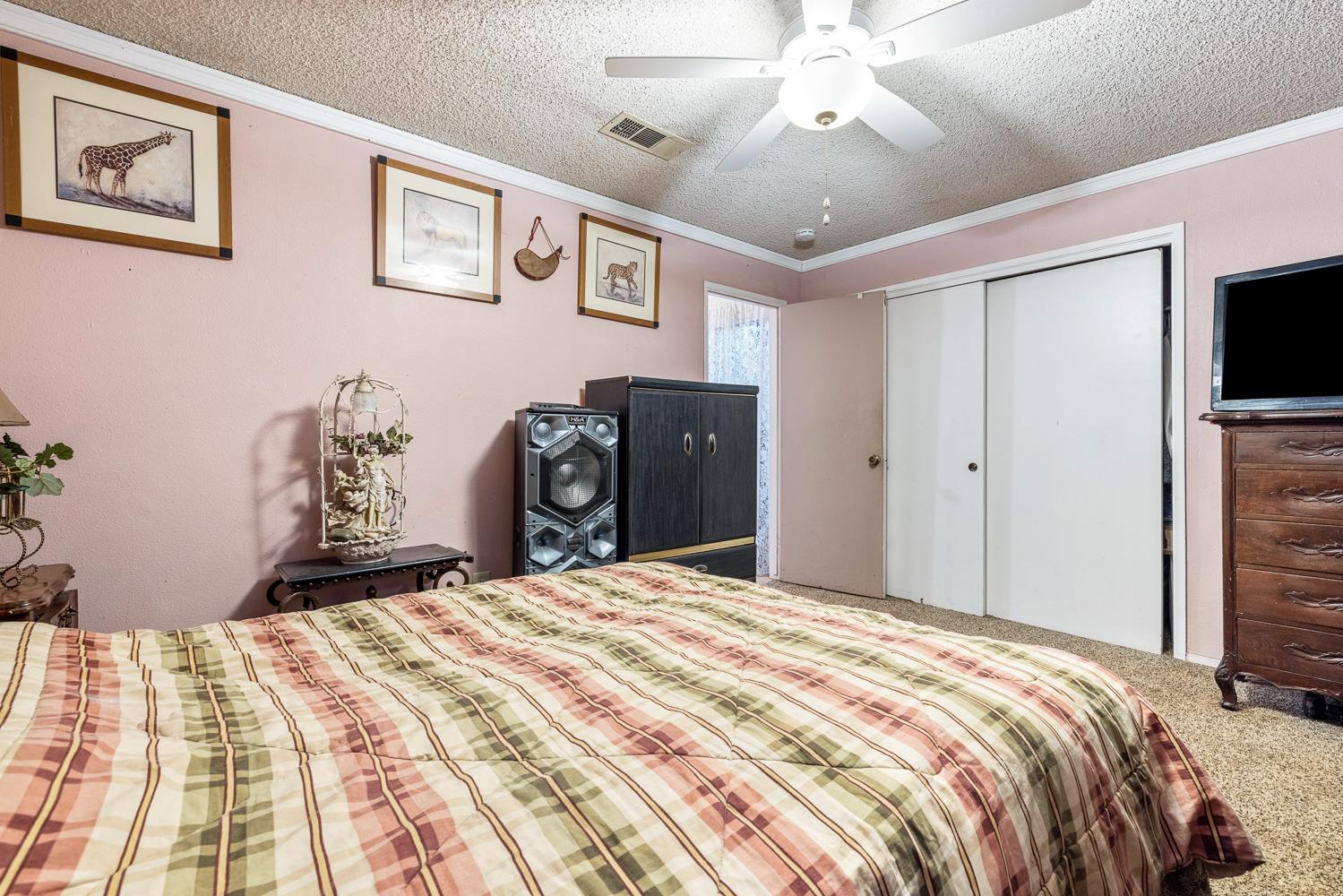 222 E Central Ave, Madera, CA 93638