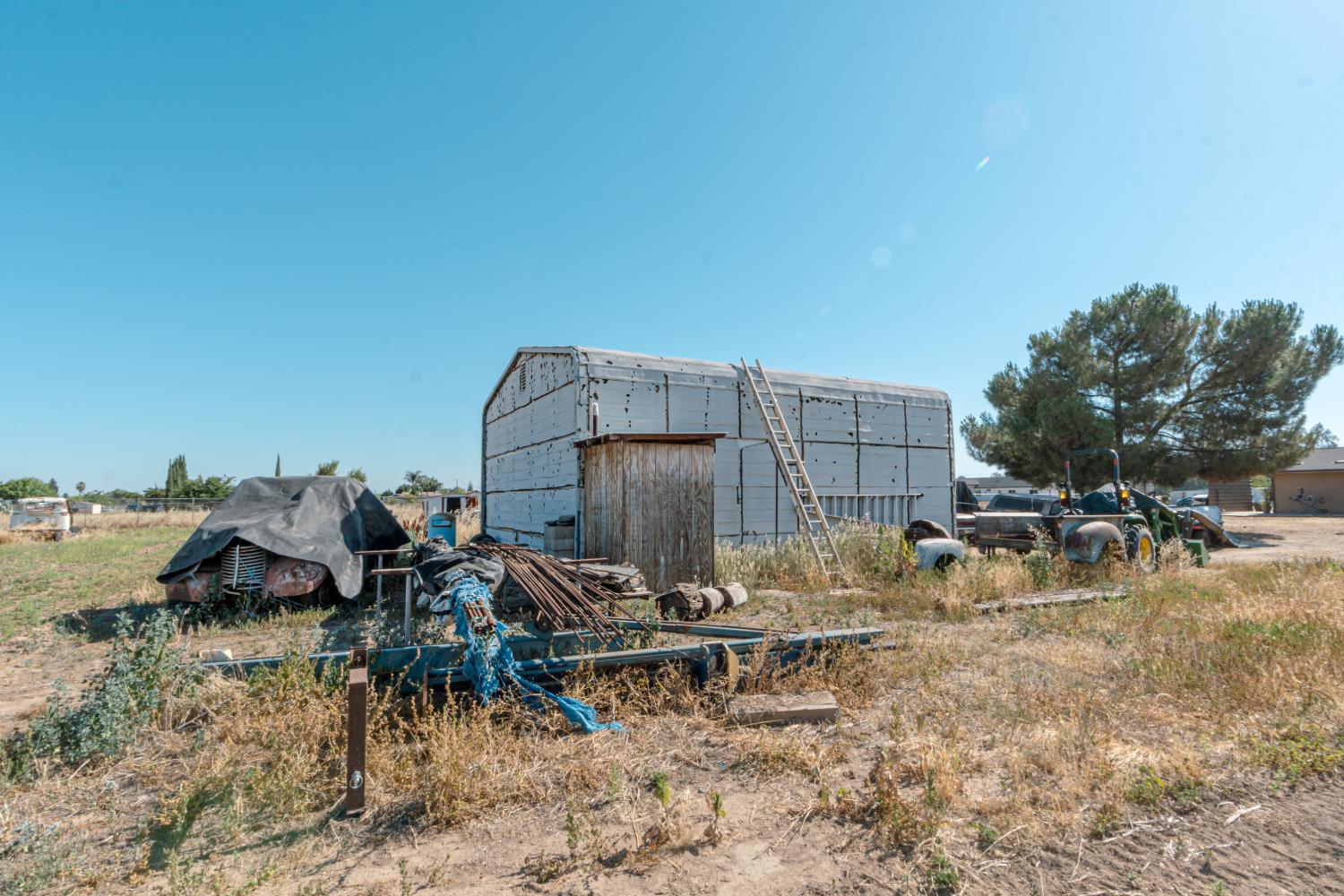 17702 Seabright Dr, Madera, CA 93638