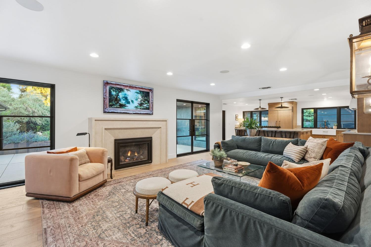 5708 N Pleasant Ave, Fresno, CA 93711