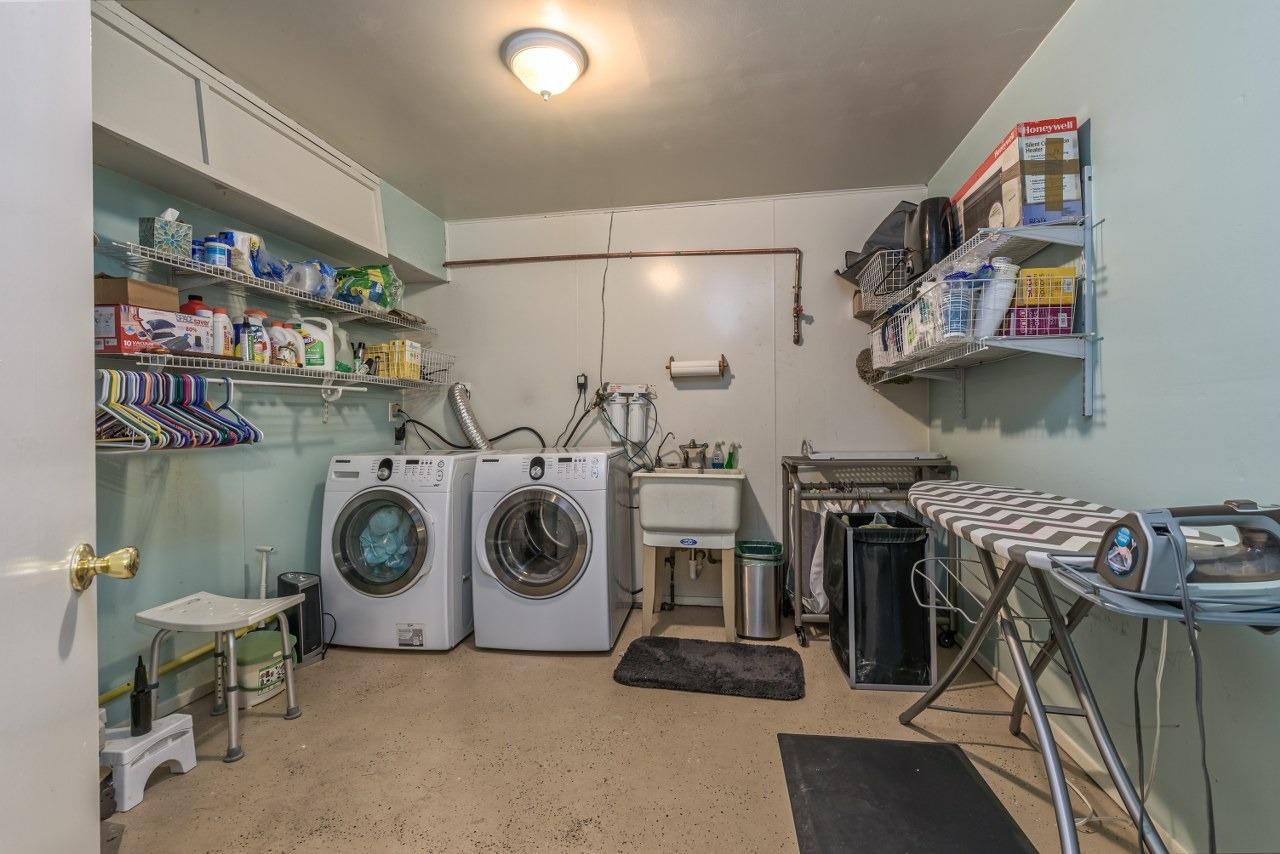 45221 Big Oak Ln, Oakhurst, CA 93644