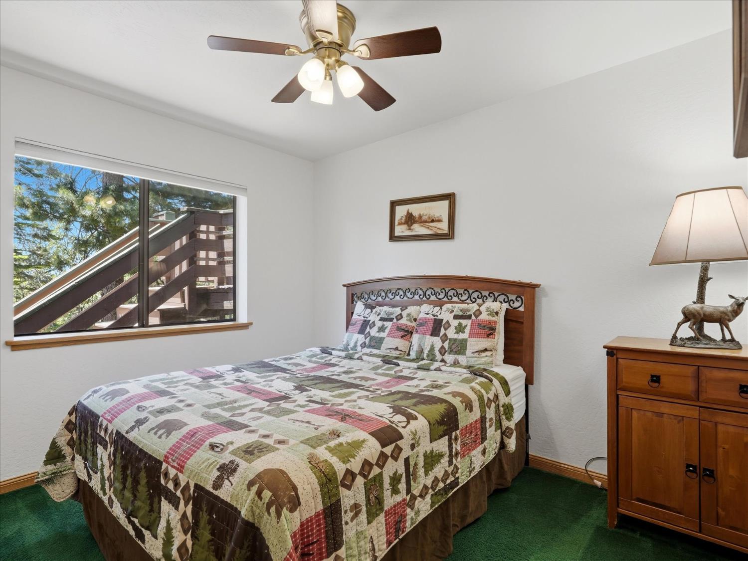 7273 Yosemite Park Way, Yosemite West, CA 95389
