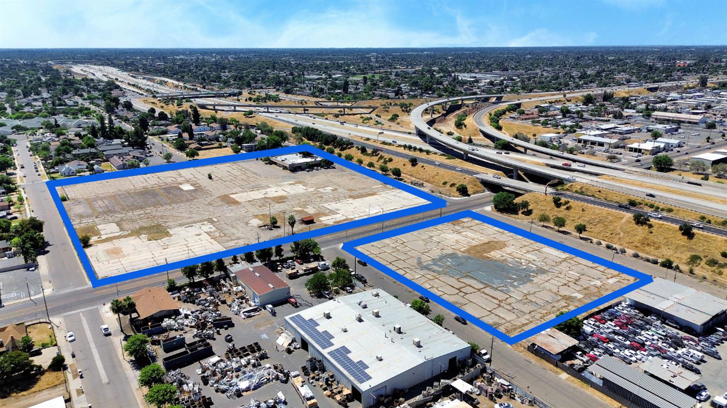 4582 E Harvey Ave, Fresno, CA 93702