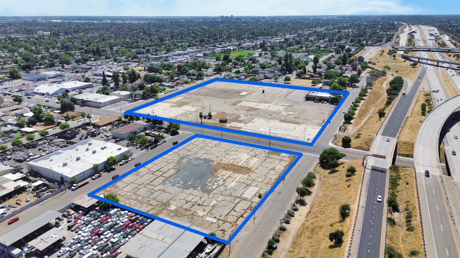 4582 E Harvey Ave, Fresno, CA 93702