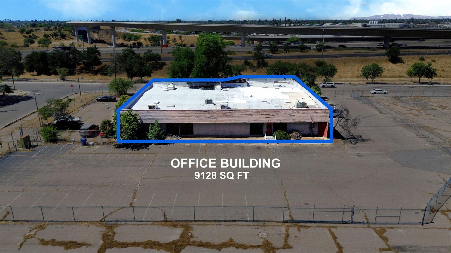 4582 E Harvey Ave, Fresno, CA 93702
