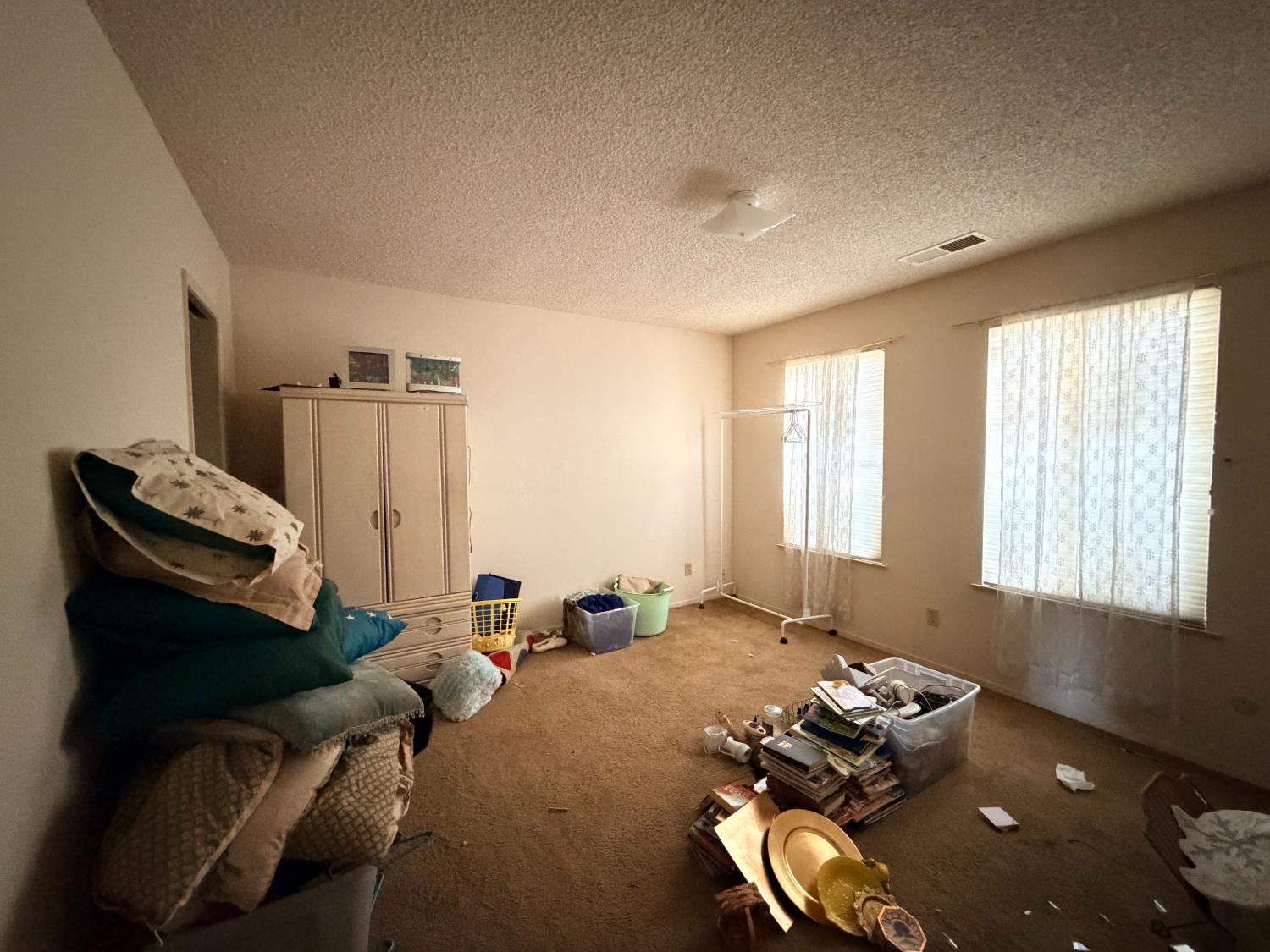 187 W Quincy Ave, Fresno, CA 93711