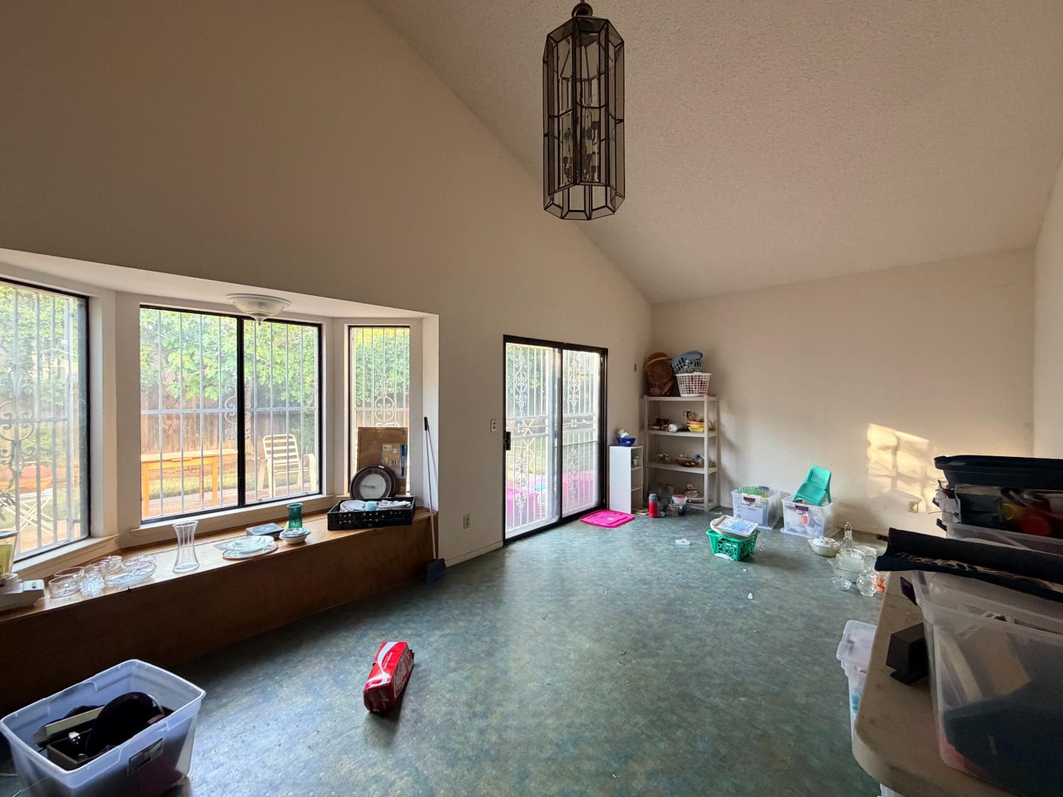 187 W Quincy Ave, Fresno, CA 93711