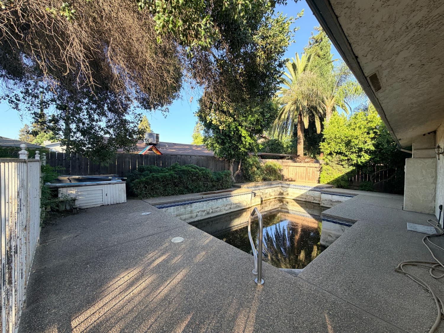 187 W Quincy Ave, Fresno, CA 93711