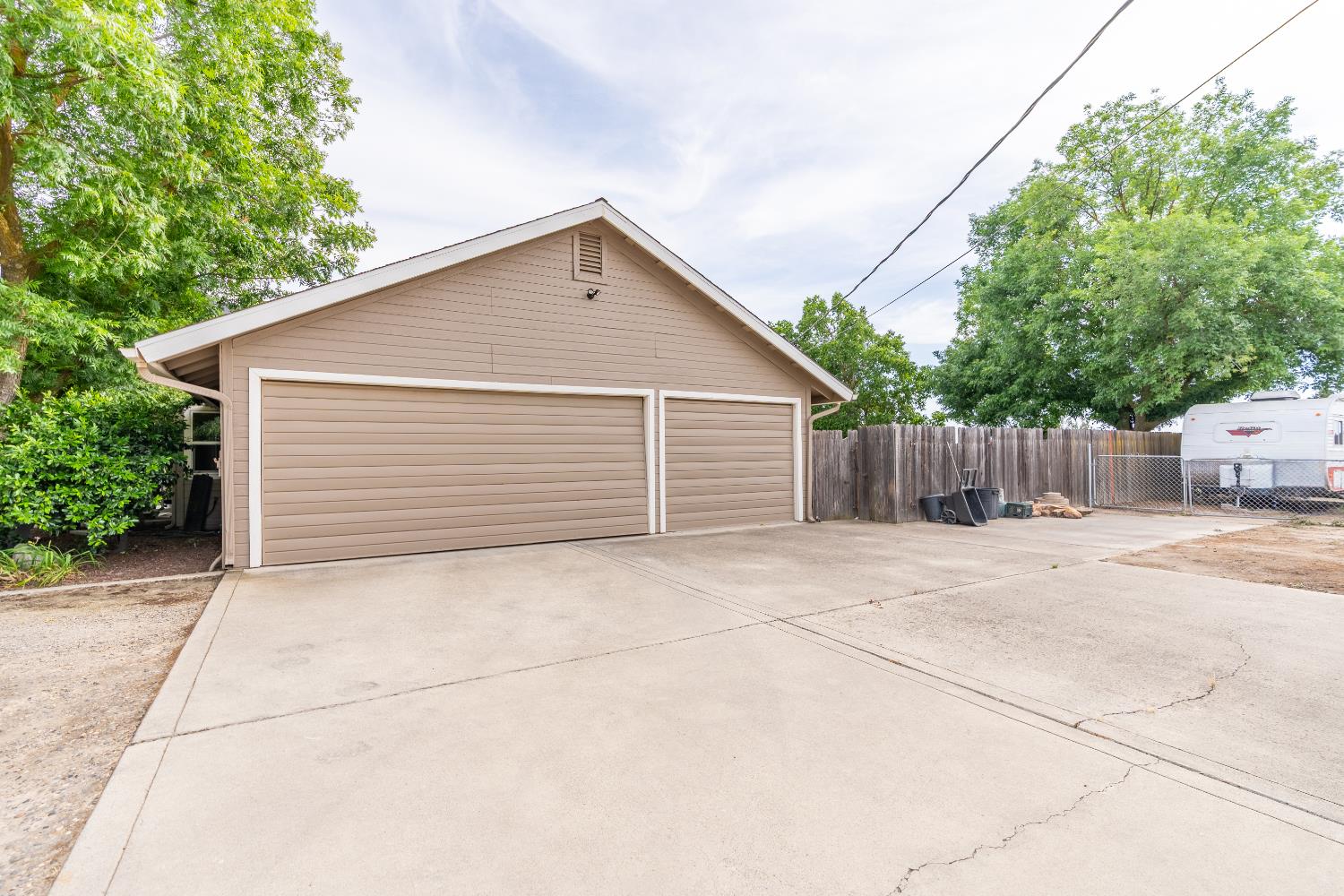16176 La Canada Rd, Madera, CA 93636