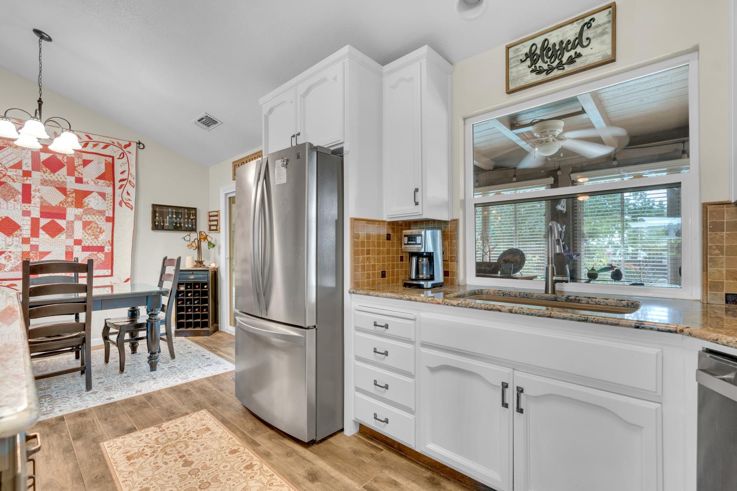 16176 La Canada Rd, Madera, CA 93636