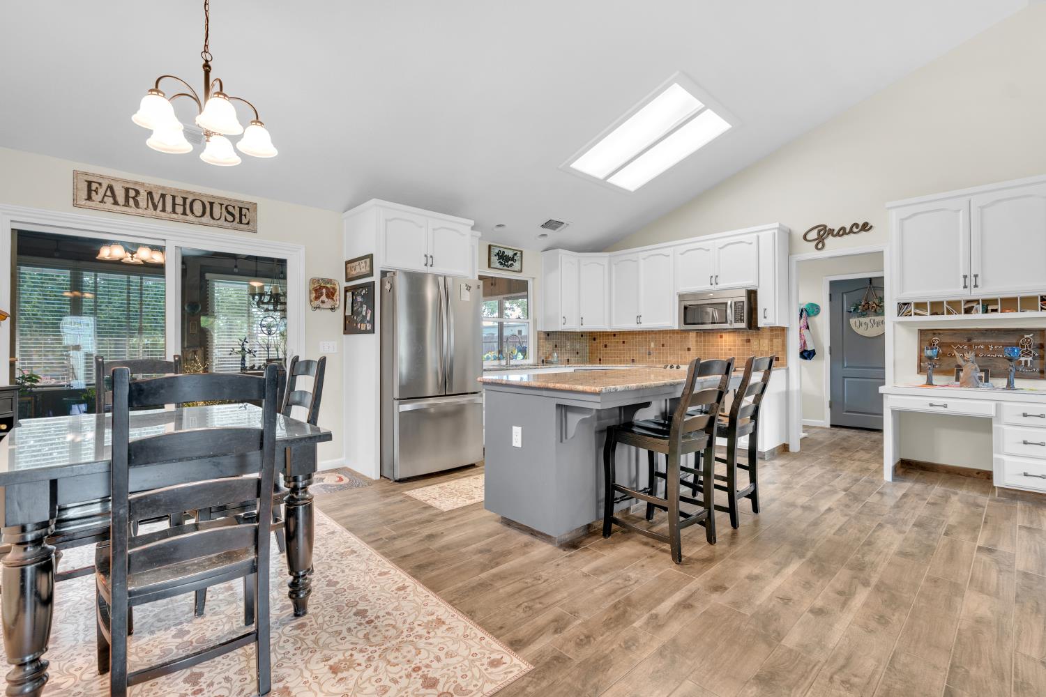 16176 La Canada Rd, Madera, CA 93636