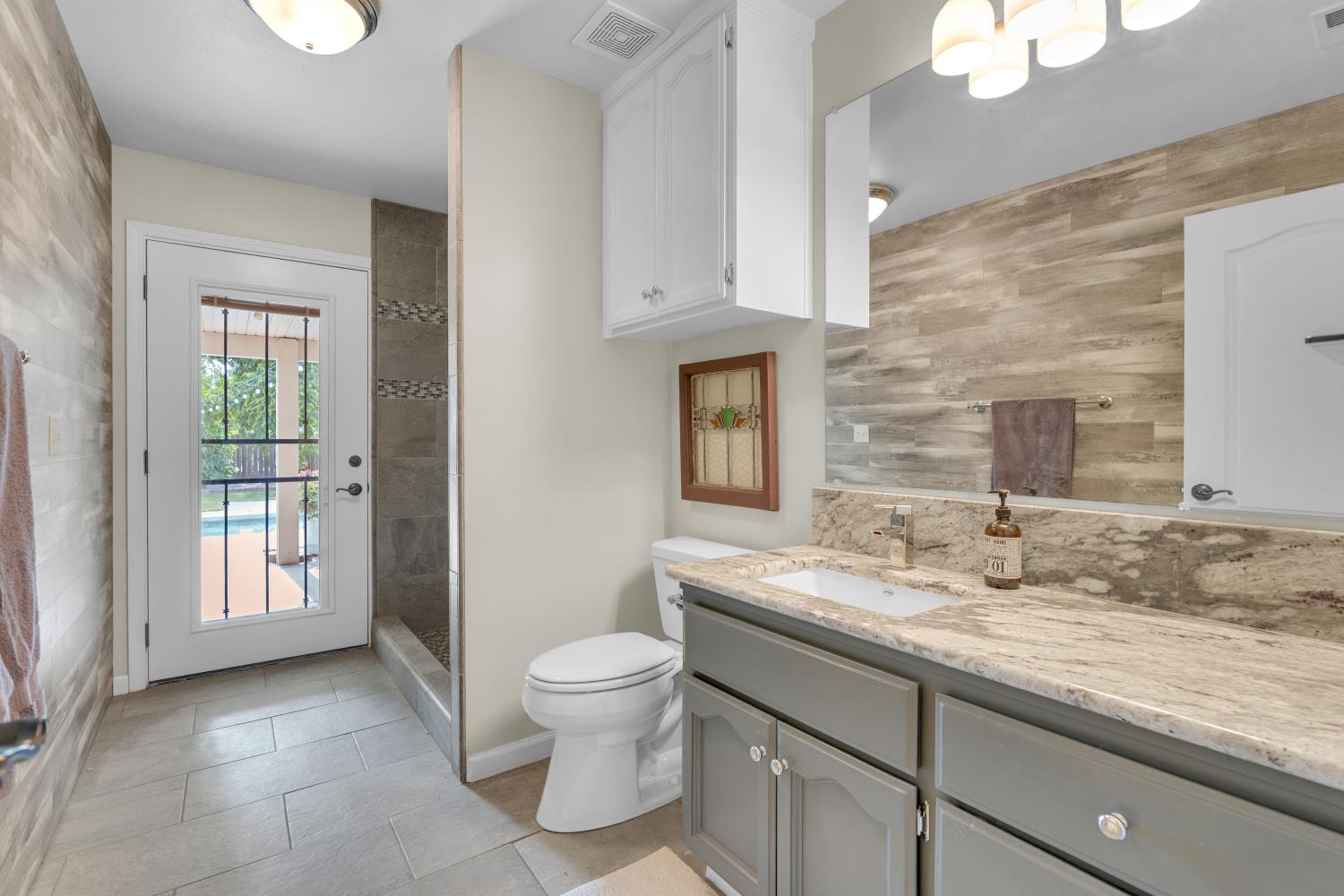 16176 La Canada Rd, Madera, CA 93636