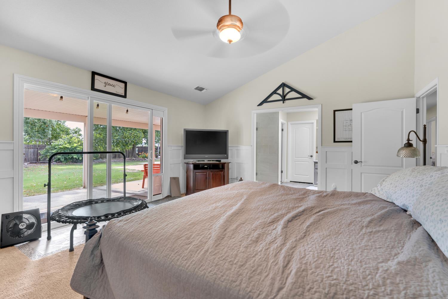 16176 La Canada Rd, Madera, CA 93636