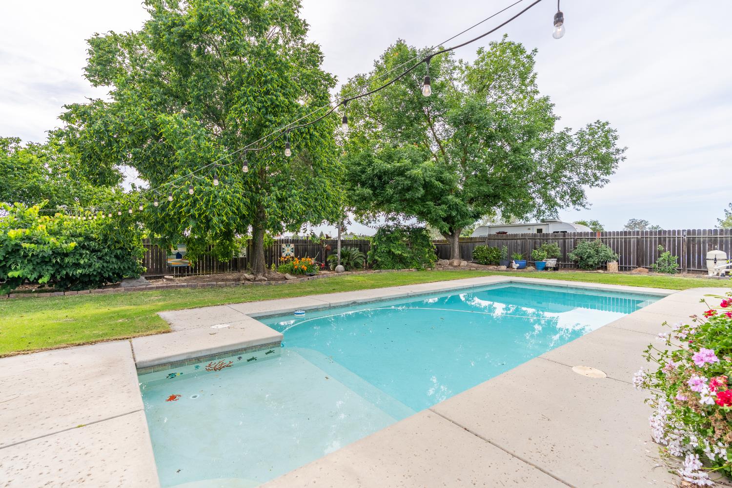 16176 La Canada Rd, Madera, CA 93636
