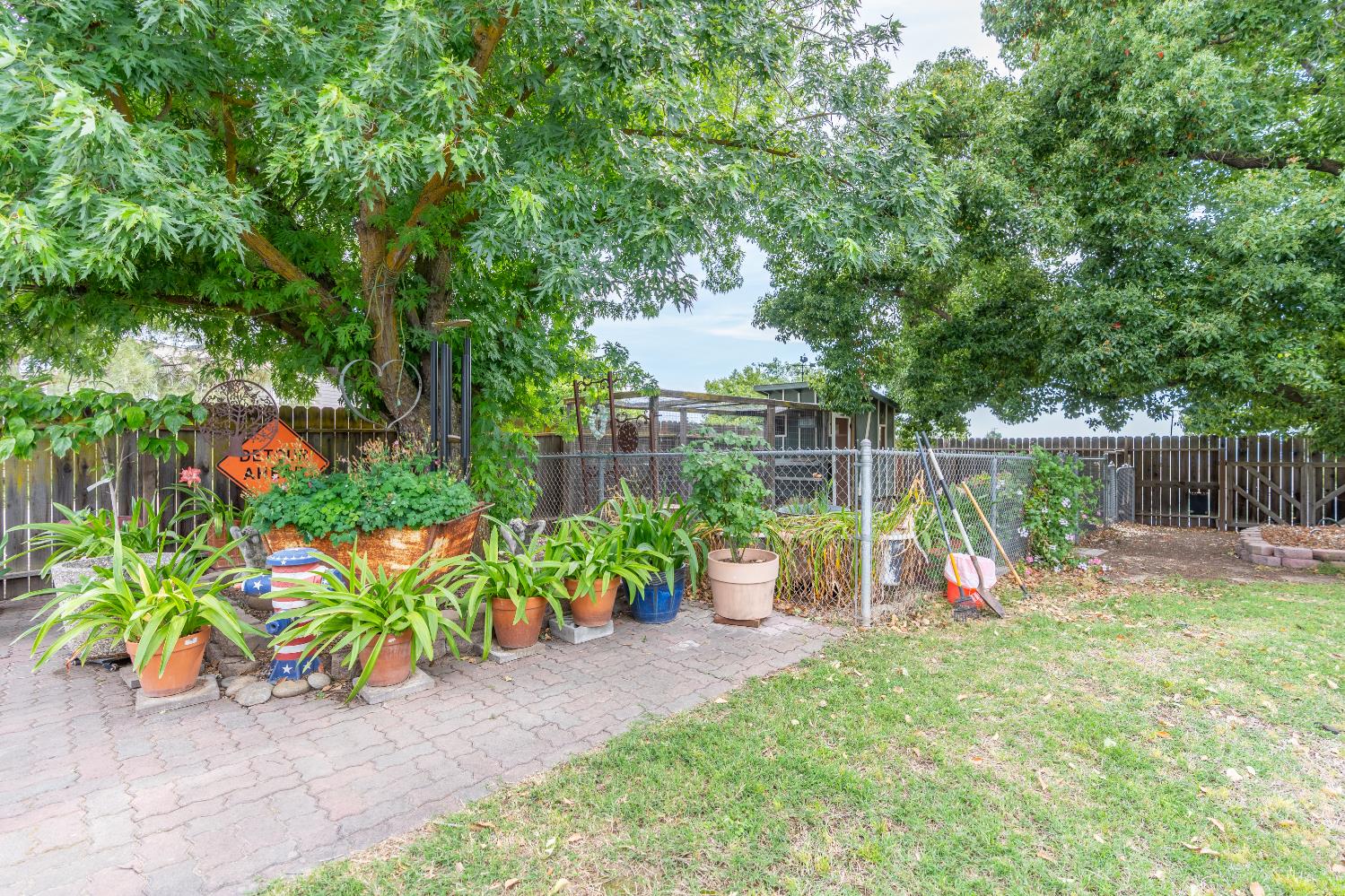 16176 La Canada Rd, Madera, CA 93636