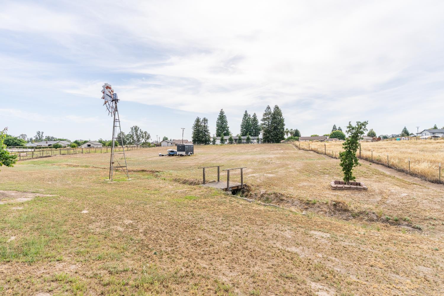 16176 La Canada Rd, Madera, CA 93636