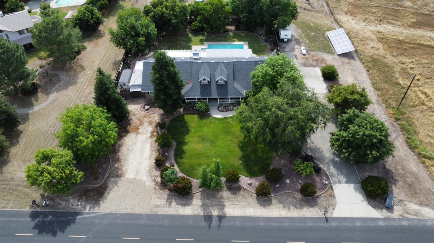 16176 La Canada Rd, Madera, CA 93636