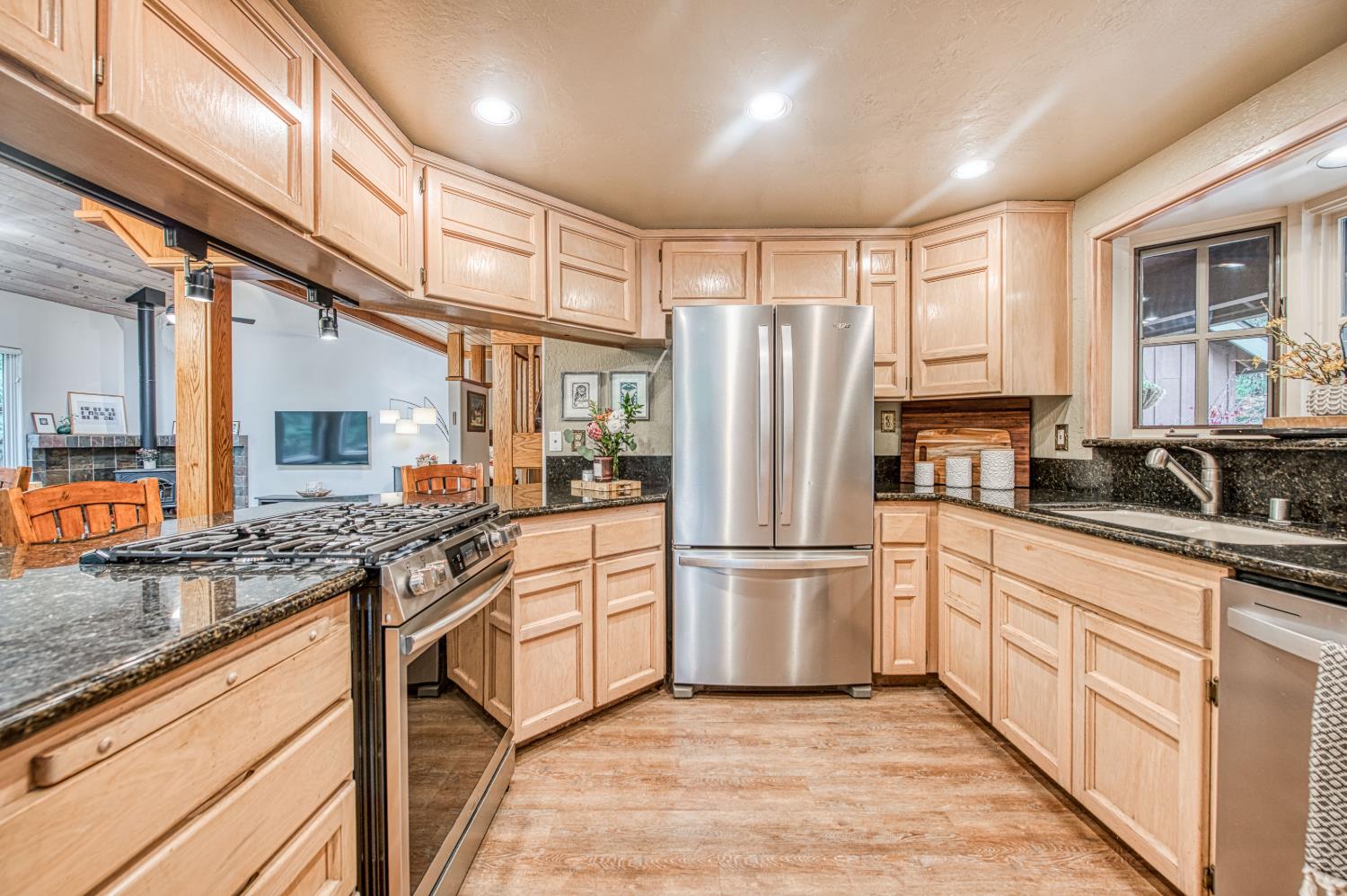 39112 Littlefield Road, Shaver Lake, CA 93664