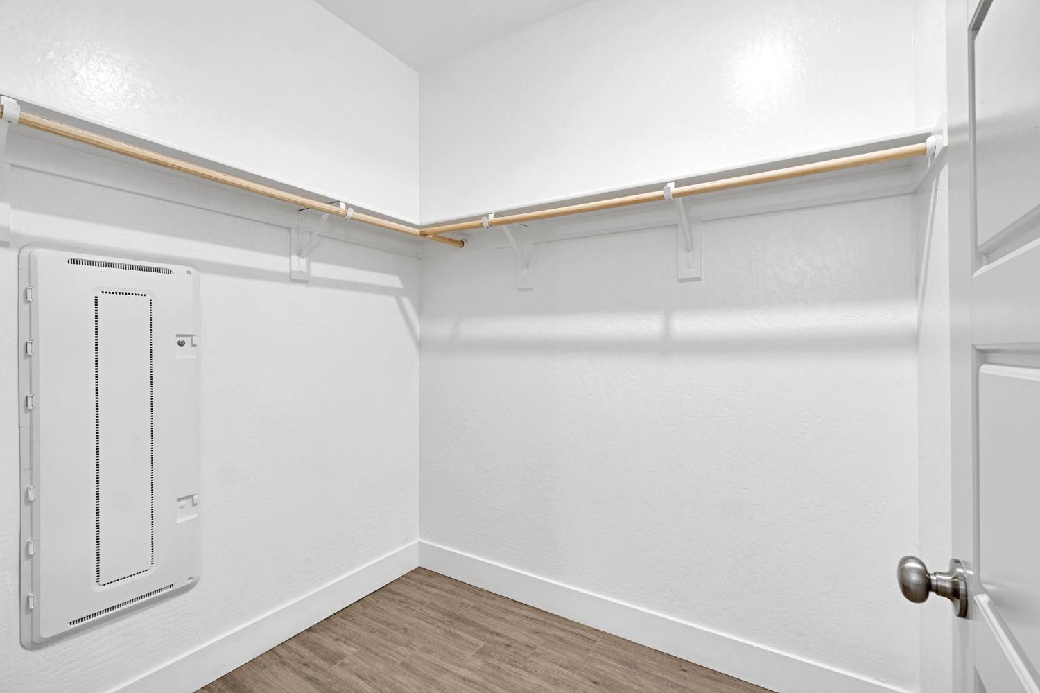 371 Huntington Ave S, Madera, CA 93636