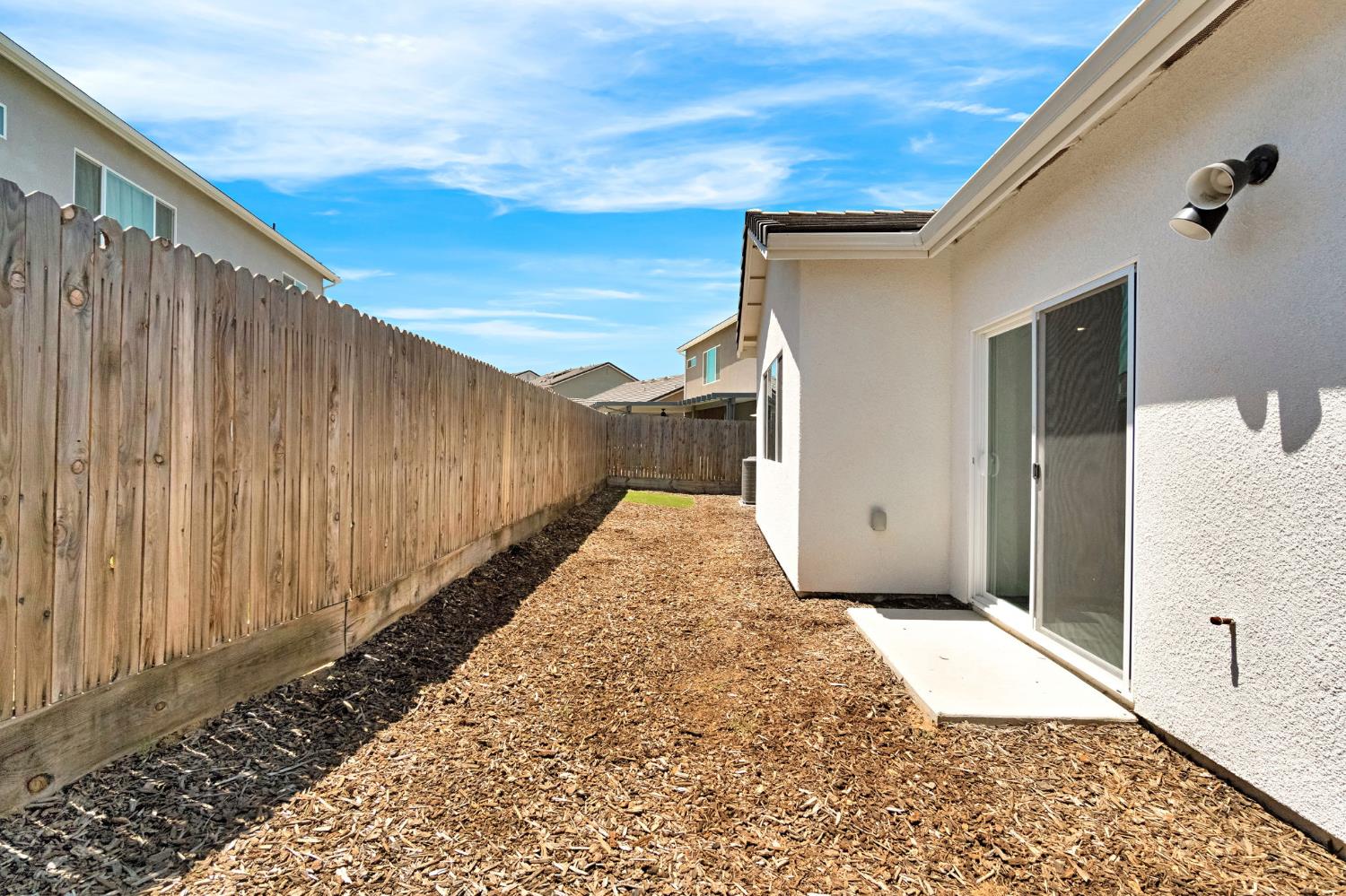 371 Huntington Ave S, Madera, CA 93636