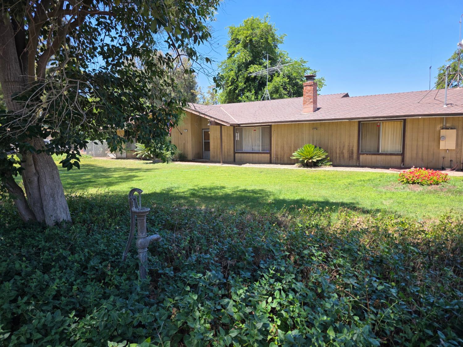 8634 W Shields Ave, Fresno, CA 93723