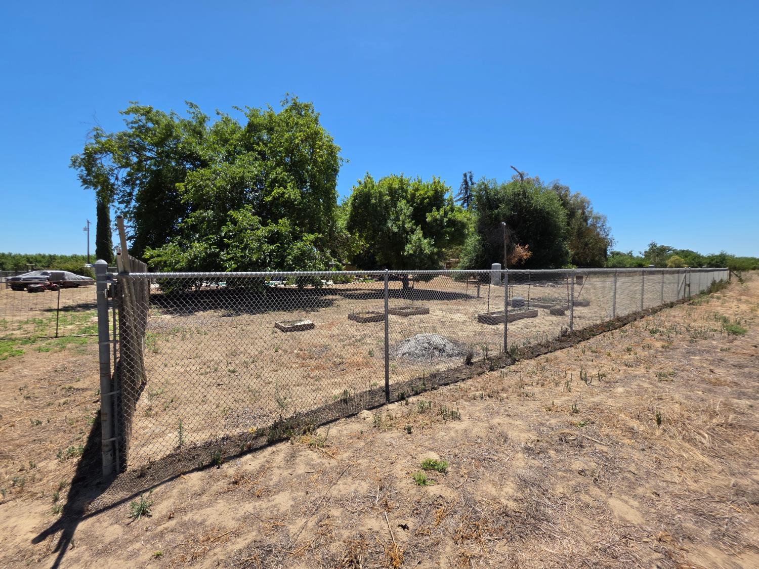8634 W Shields Ave, Fresno, CA 93723