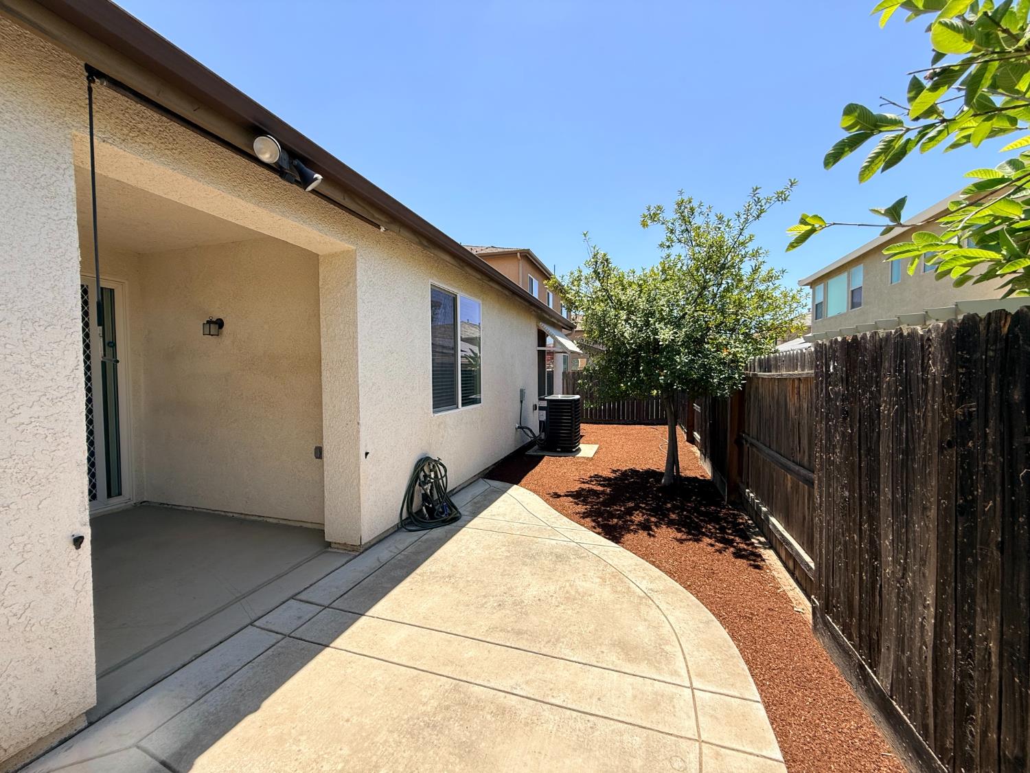 3479 N Hornet Ave, Fresno, CA 93737