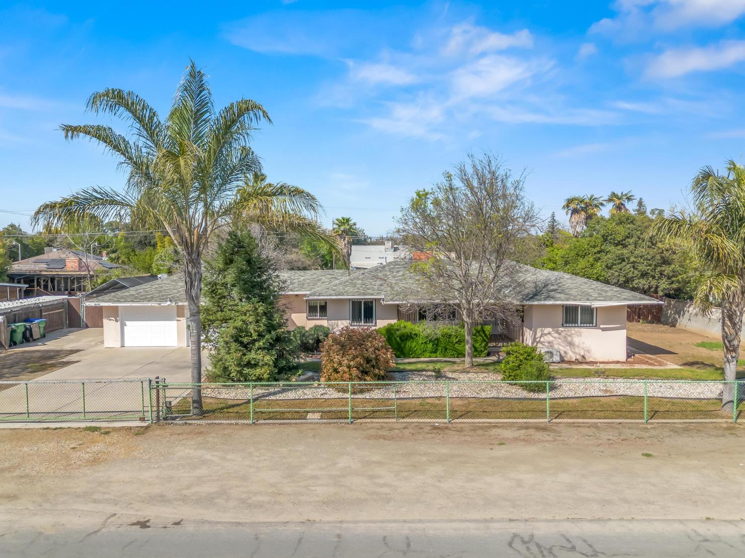 5017 E Washington Ave, Fresno, CA 93727