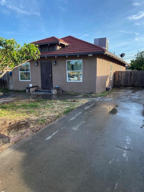 424 S A St, Madera, CA 93638