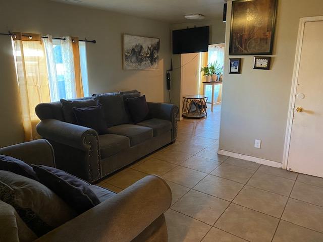 424 S A St, Madera, CA 93638