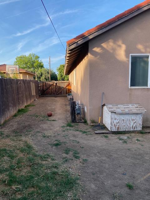 424 S A St, Madera, CA 93638