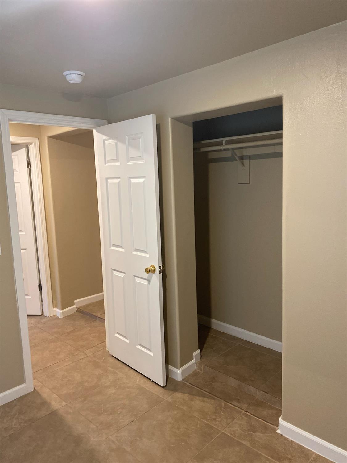 424 S A St, Madera, CA 93638