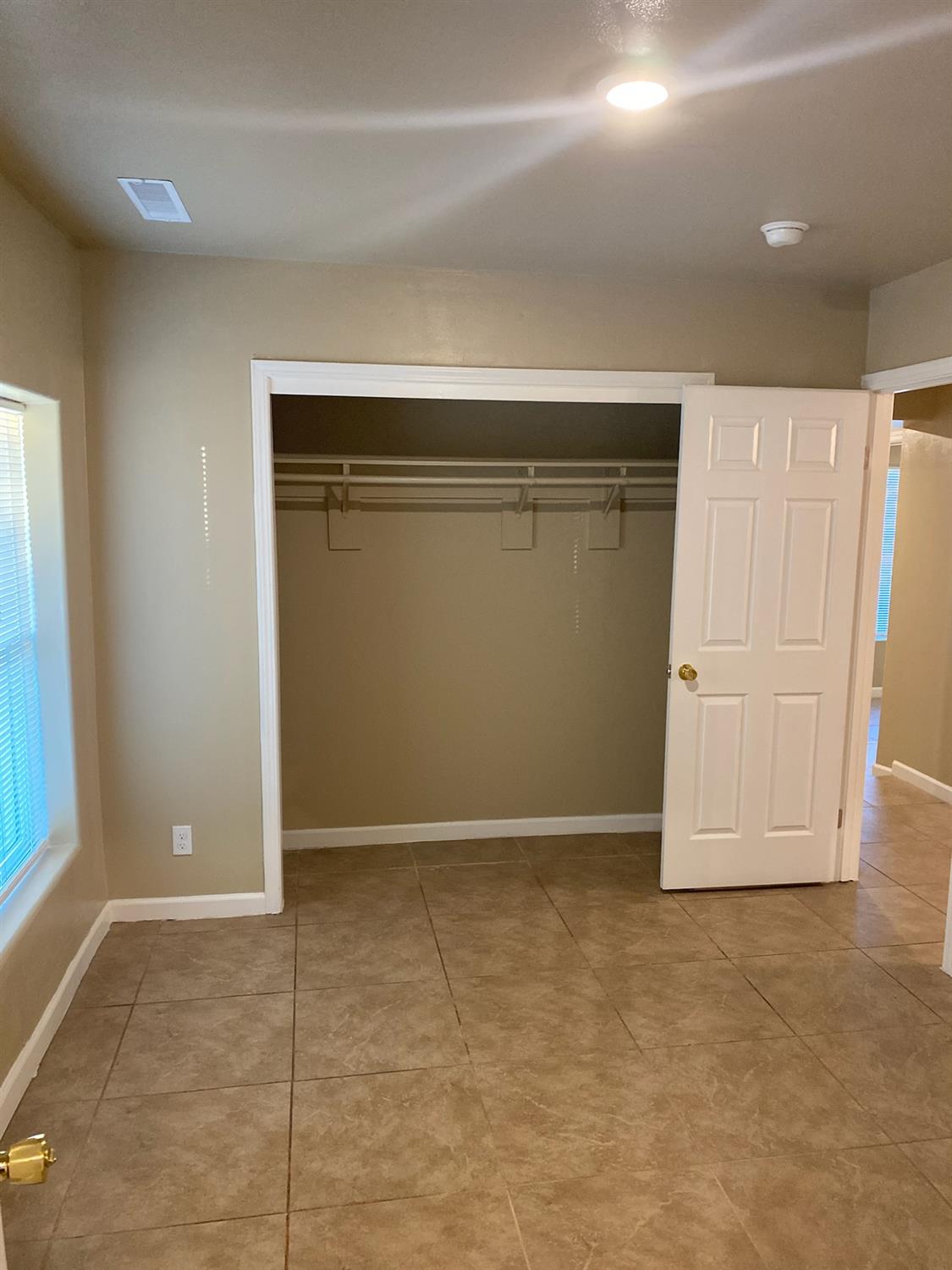 424 S A St, Madera, CA 93638