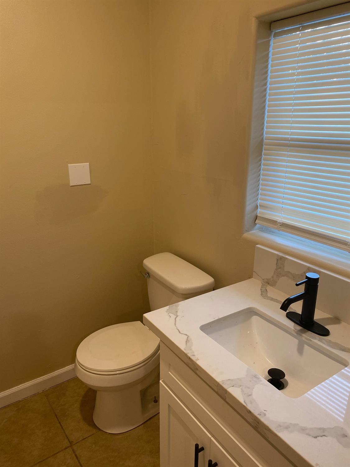 424 S A St, Madera, CA 93638