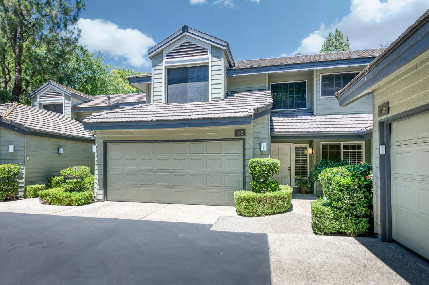 320 W Bluff Ave #103, Fresno, CA 93711