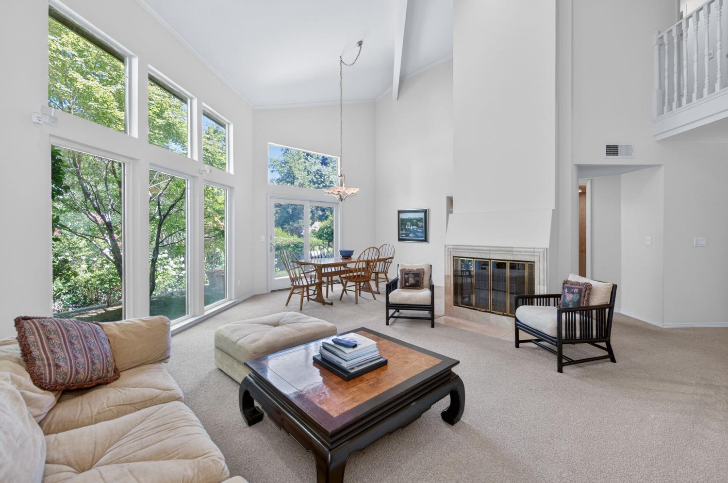 320 W Bluff Ave #103, Fresno, CA 93711