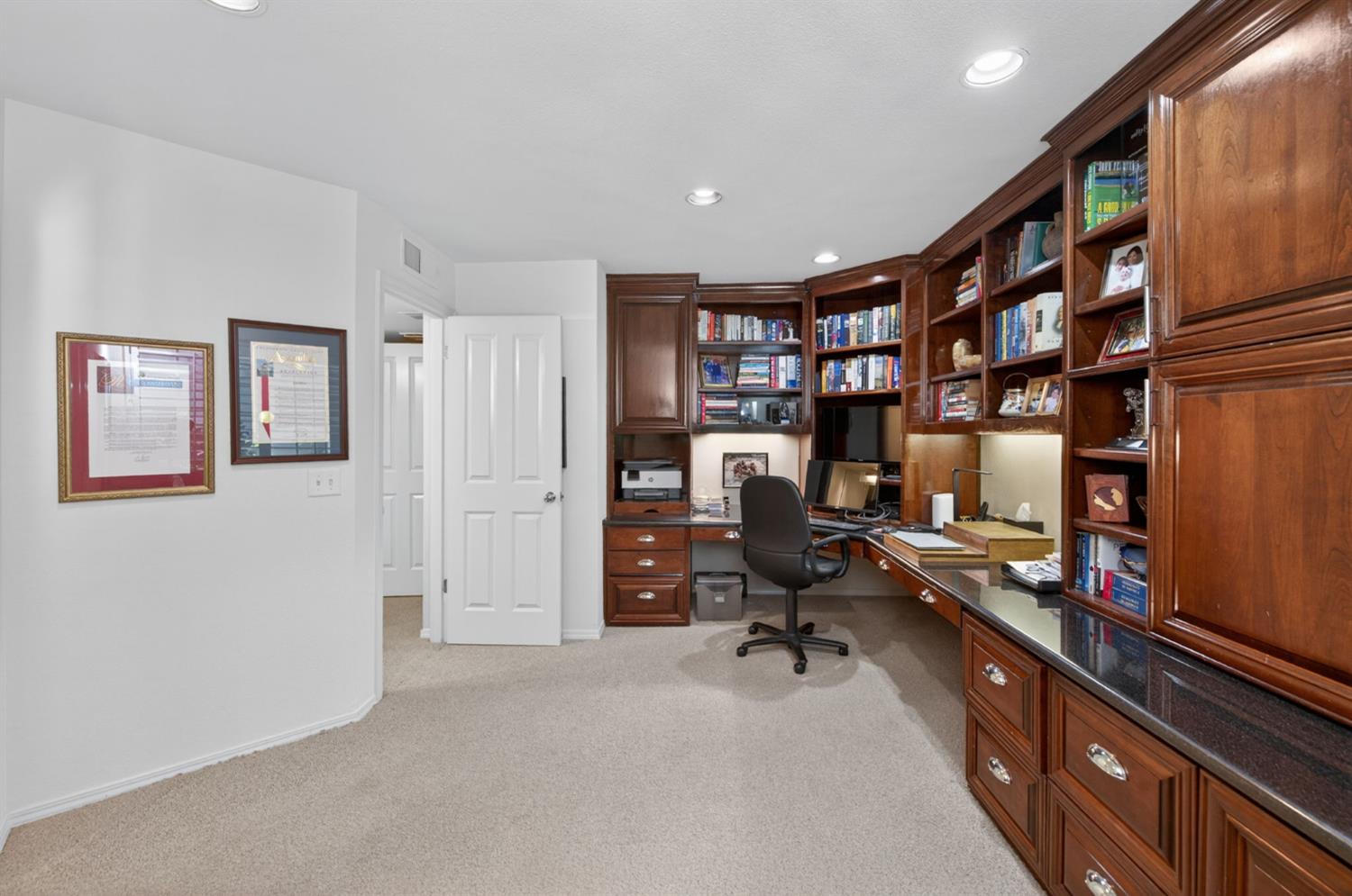 320 W Bluff Ave #103, Fresno, CA 93711