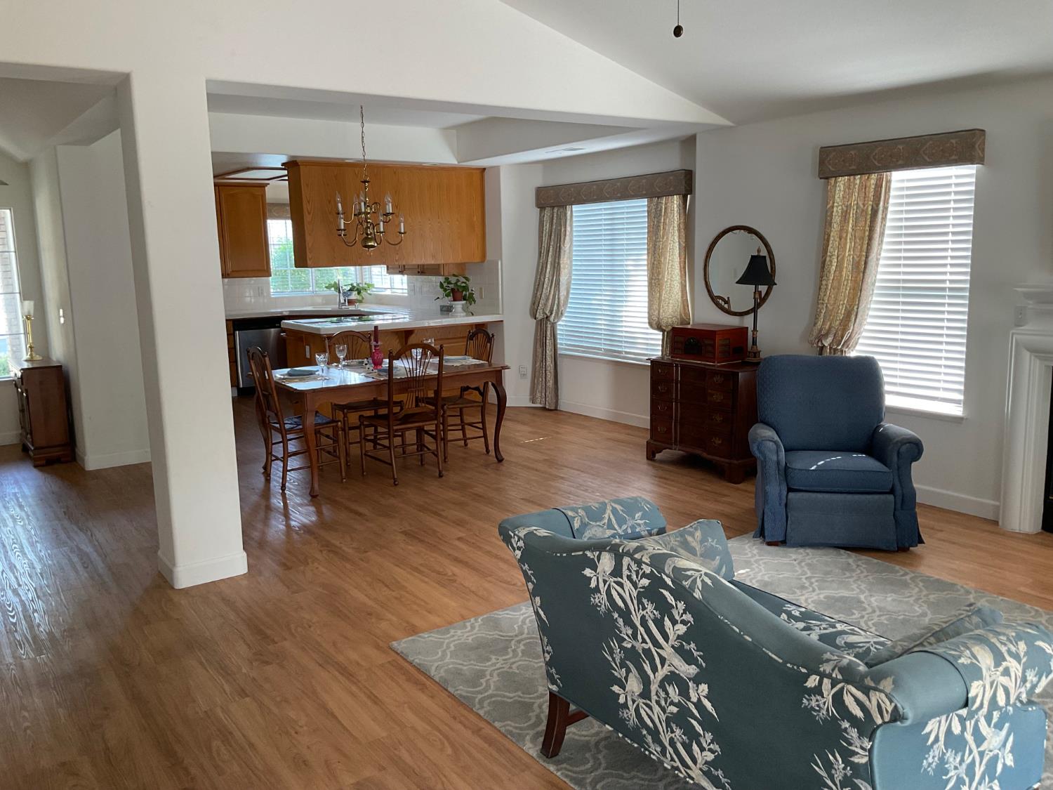 2270 Dawson Cove Ln S, Clovis, CA 93611