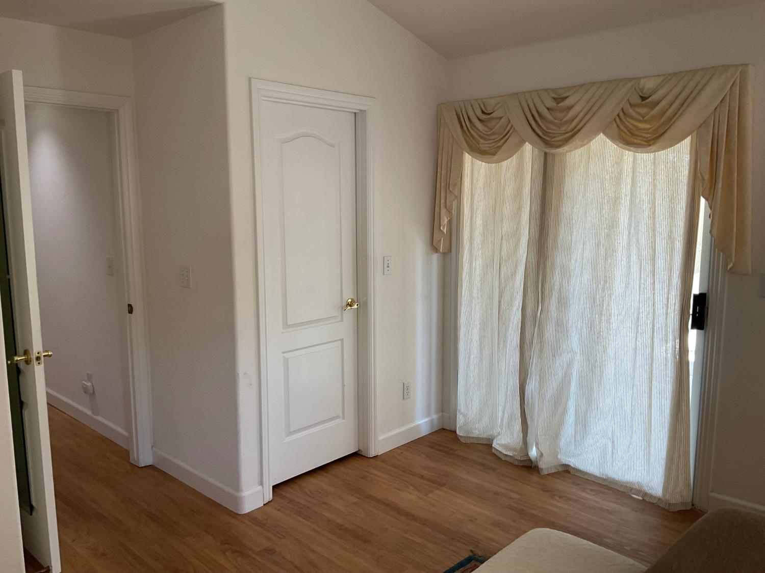2270 Dawson Cove Ln S, Clovis, CA 93611
