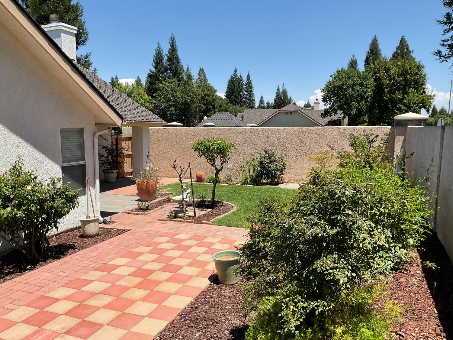 2270 Dawson Cove Ln S, Clovis, CA 93611