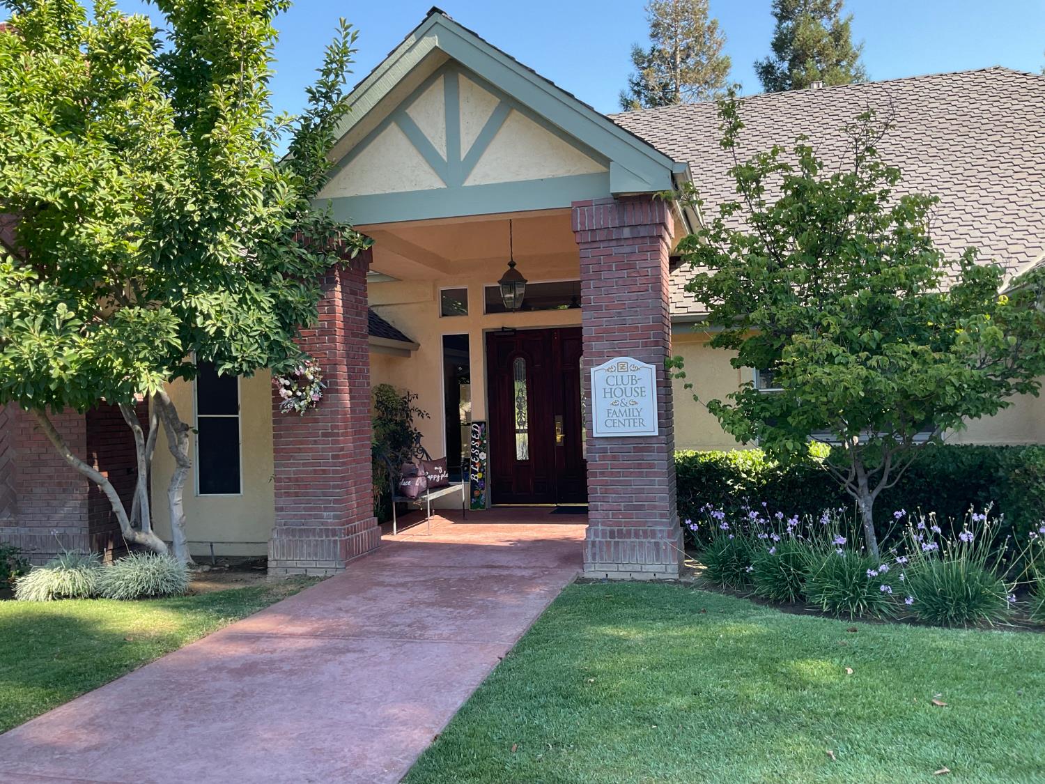 2270 Dawson Cove Ln S, Clovis, CA 93611