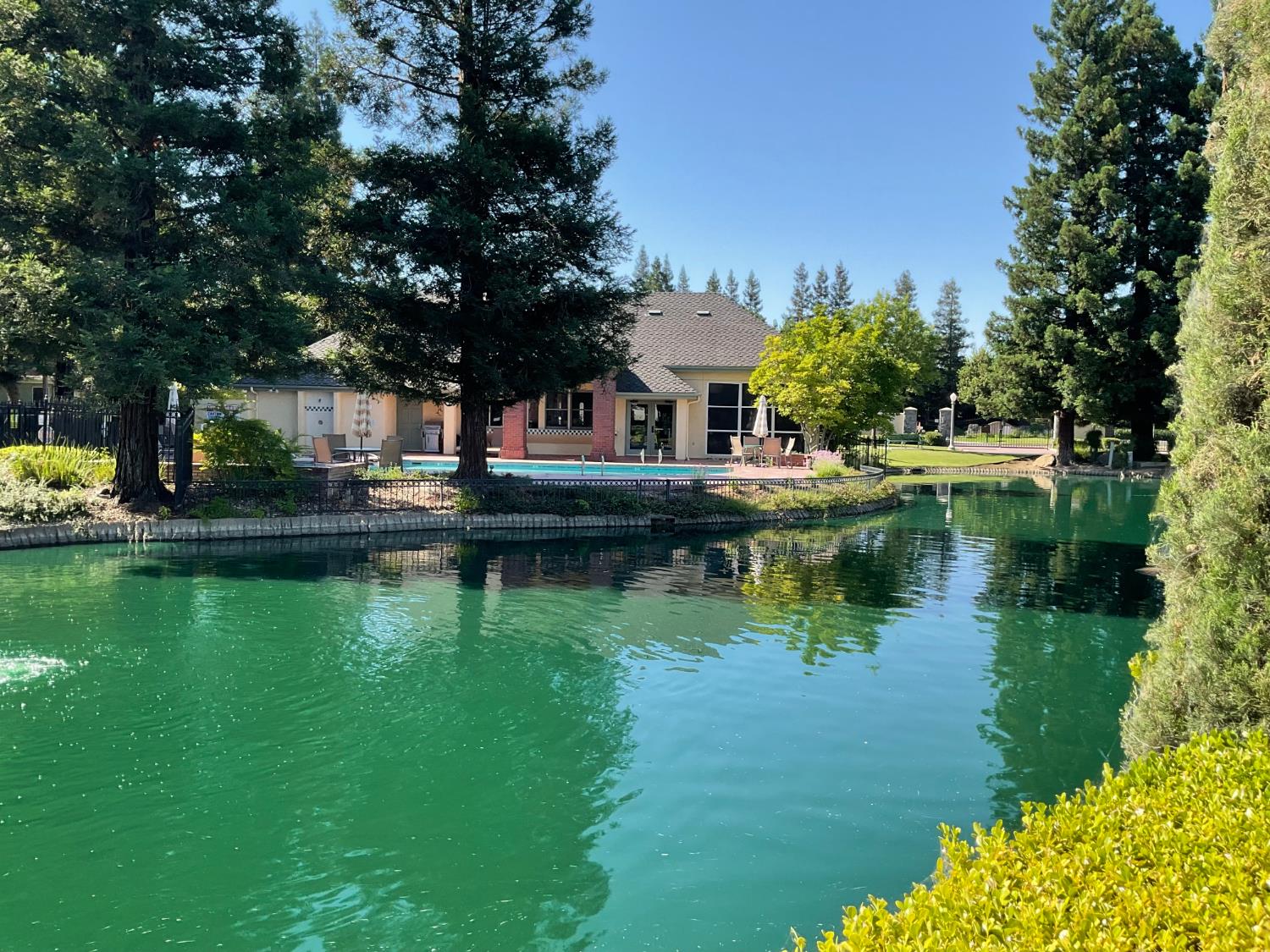 2270 Dawson Cove Ln S, Clovis, CA 93611