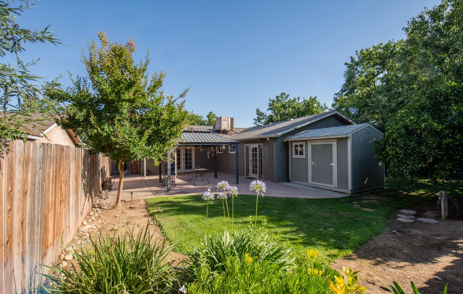 1293 W Dyer Ave, Fresno, CA 93711