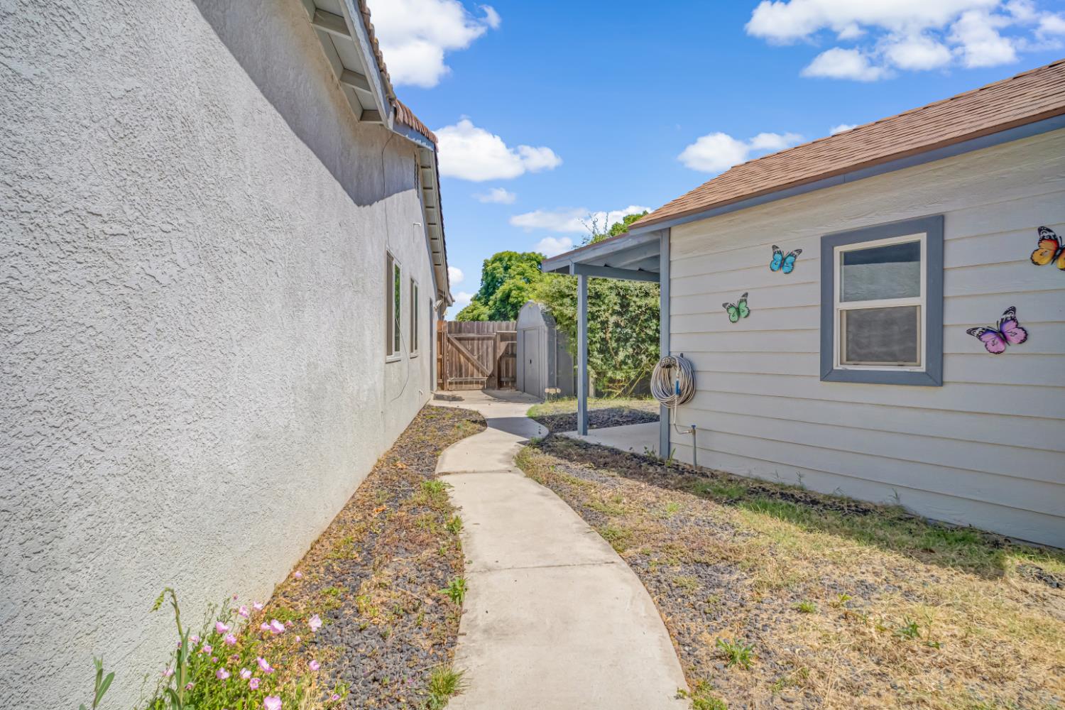 2468 S Phillip Ave, Fresno, CA 93727