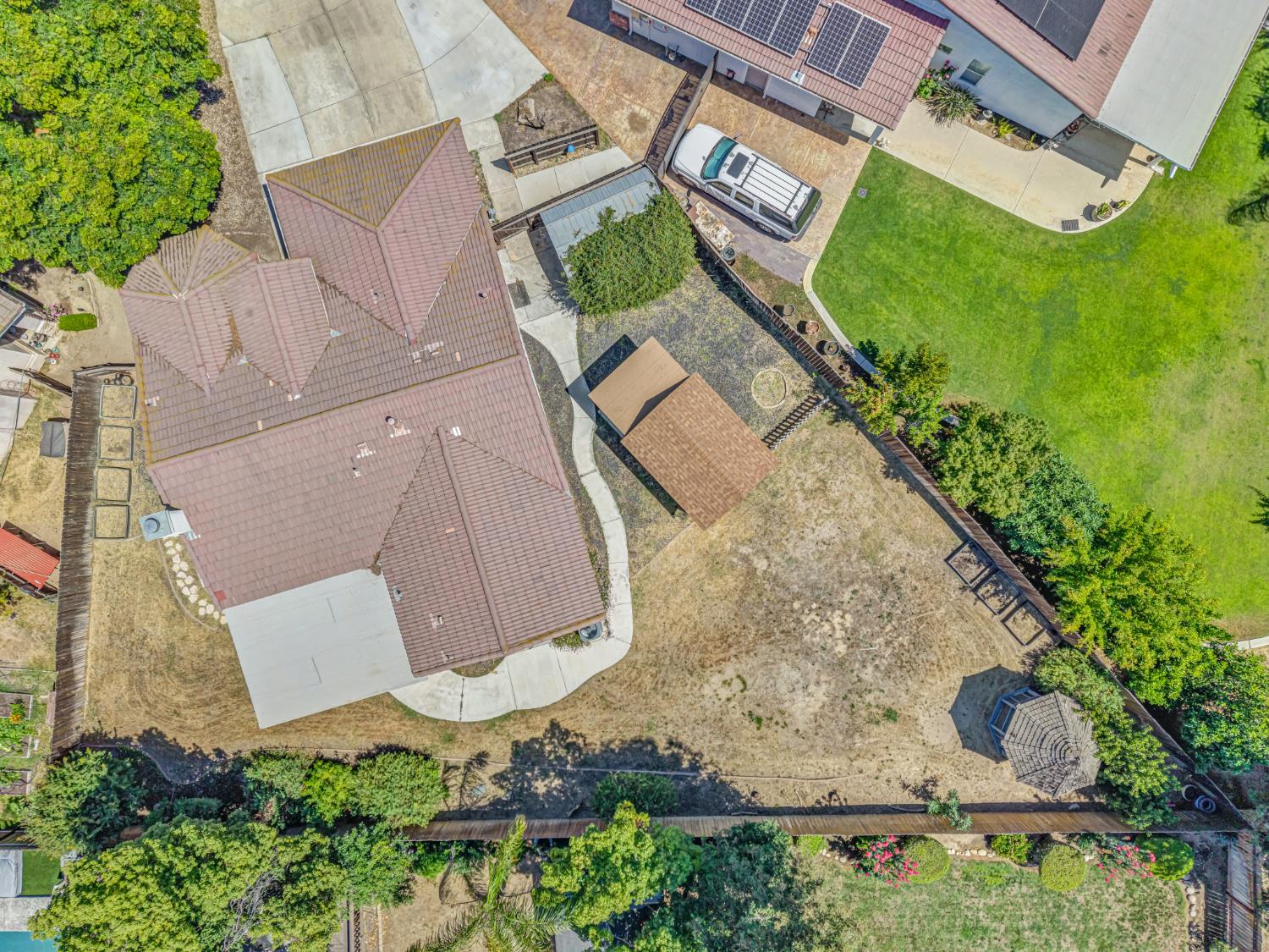 2468 S Phillip Ave, Fresno, CA 93727