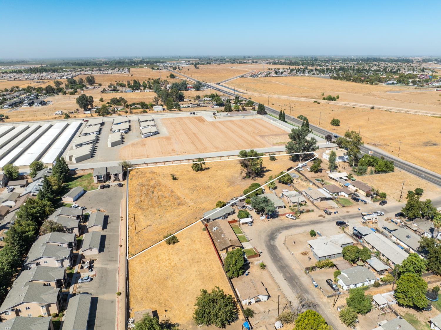 5595 W Shaw Ave, Fresno, CA 93722