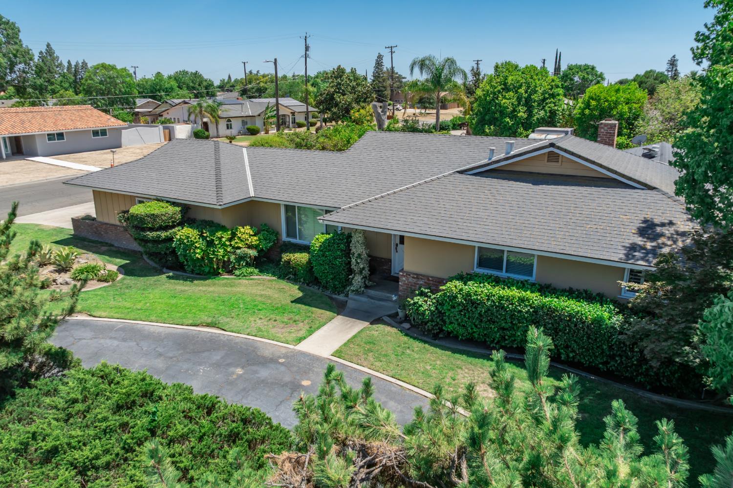 4328 E Rialto Ave, Fresno, CA 93726