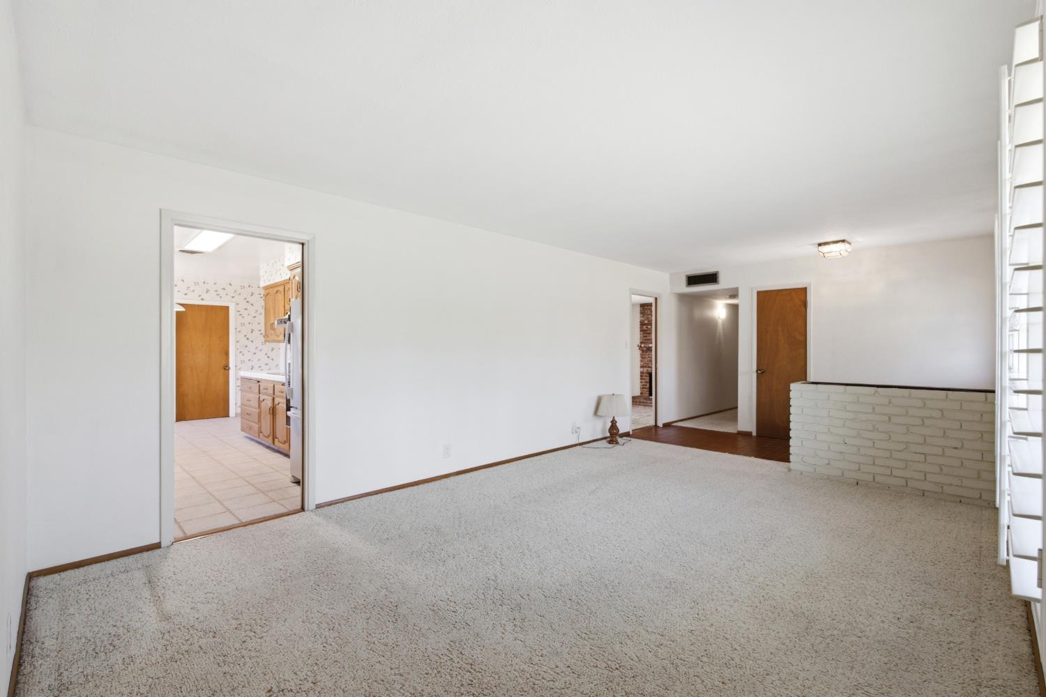 4328 E Rialto Ave, Fresno, CA 93726
