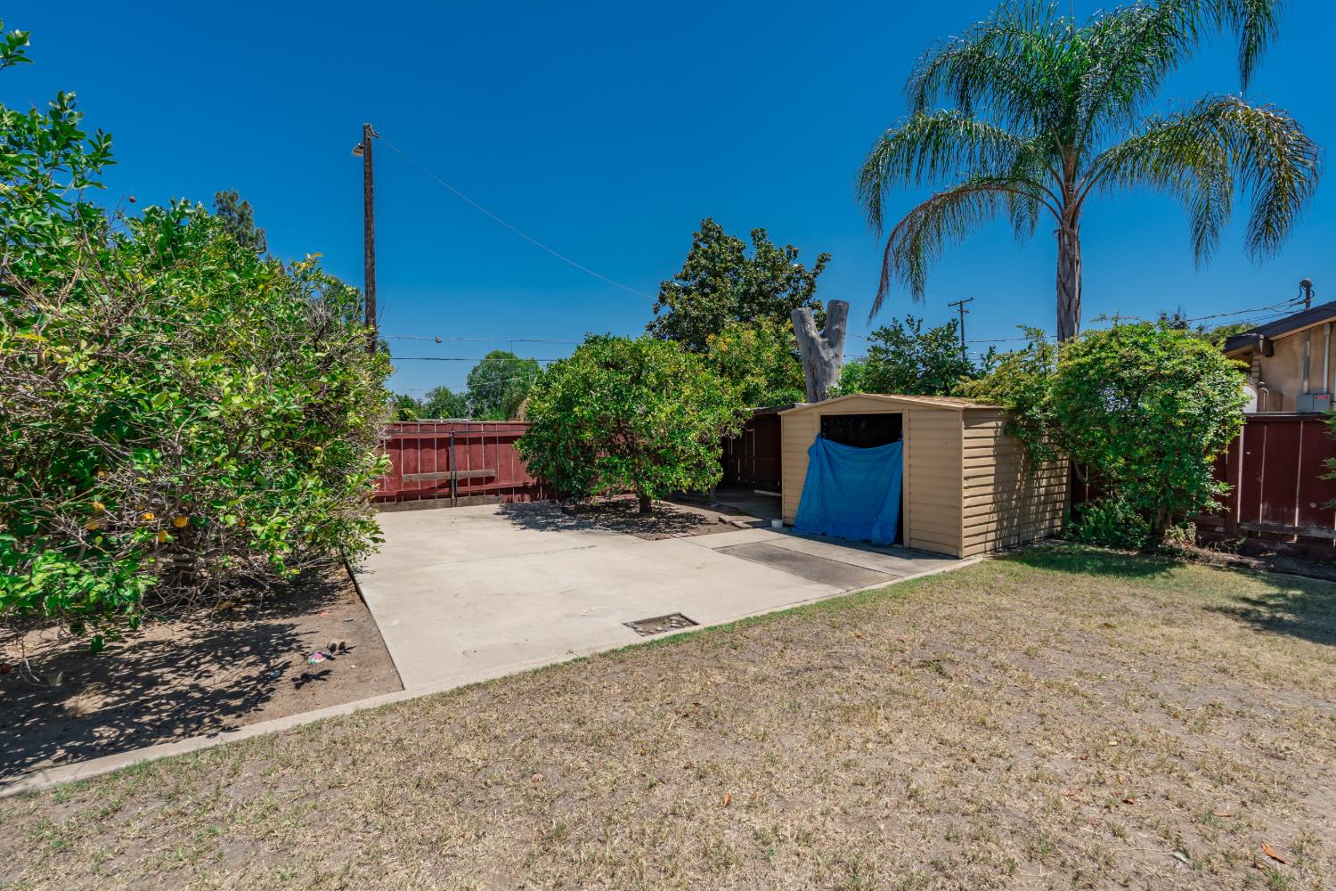 4328 E Rialto Ave, Fresno, CA 93726
