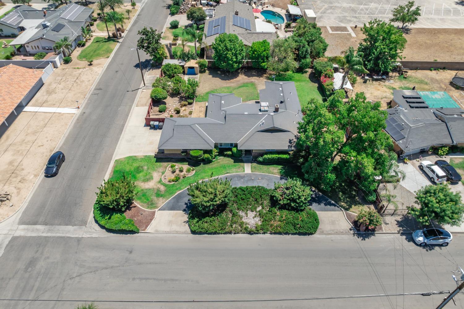 4328 E Rialto Ave, Fresno, CA 93726